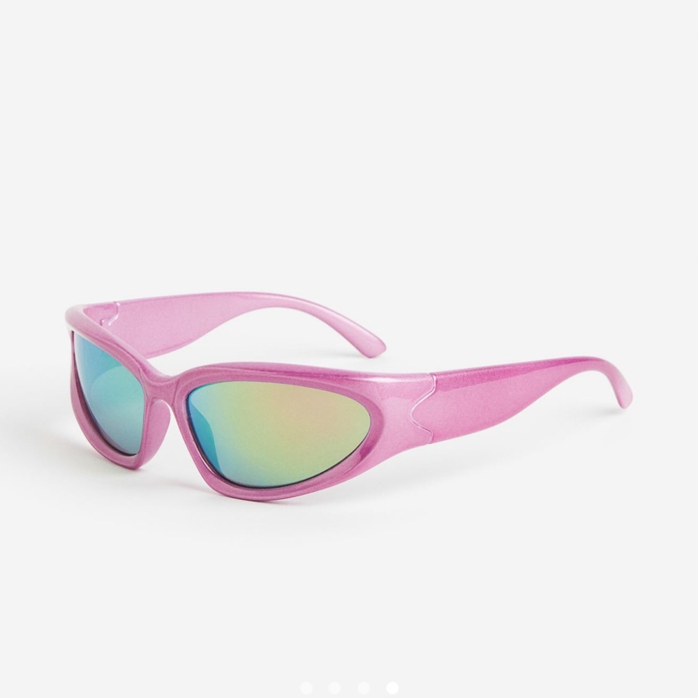 NEW‼️ Sporty Y2K Sunglasses